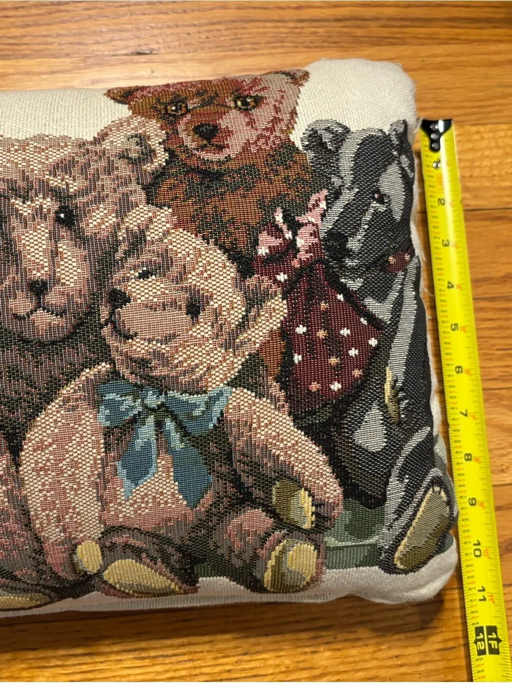 N/A decorative lumbar